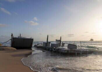 לאחר תקלות חוזרות ונשנות: המזח הצף יפורק וייגרר לאשדוד לתיקון