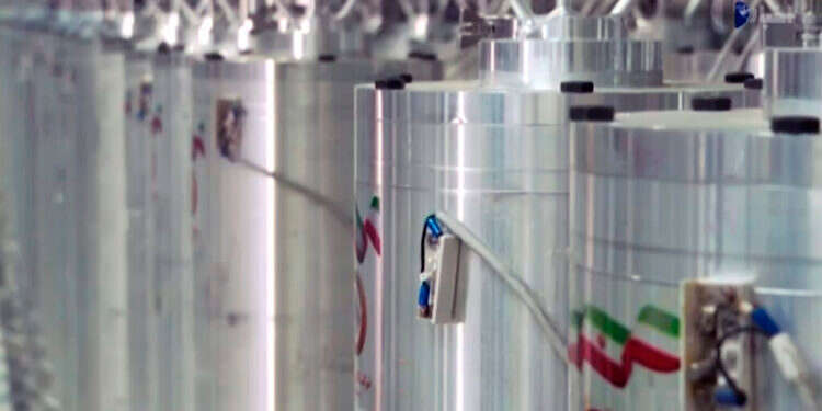 צנטריפוגות במתקן להעשרת אורניום בנתנז, איראן. צילום: איי.פי צנטריפוגות במתקן להעשרת אורניום בנתנז, איראן. צילום: איי.פי