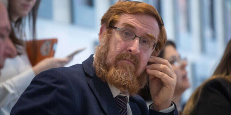 בעקבות הליכה איטית: שני כתבי אישום נגד יהודה גליק