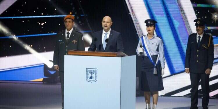 באמצע טקס המשואות: יו"ר הכנסת פנה לחטופים – "בתקווה שישמעו"