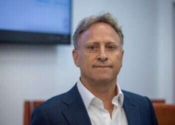 ארי הרו. צילום: יונתן זינדל, פלאש 90