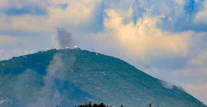 ירי טילים מלבנון לעבר בסיס הר מירון. צילום: דוד כהן, פלאש 90 חיזבאללה טילים ירי רקטות קטיושות קטיושה מירון