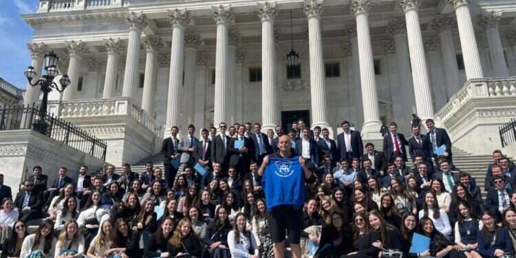 הסנטור הדמוקרטי ג'ון פטרמן. צילום: לשכת הסנאטור פטרמן נגד הזרם: הסנטור הדמוקרטי יקבל אות מיוחד על תמיכתו בישראל