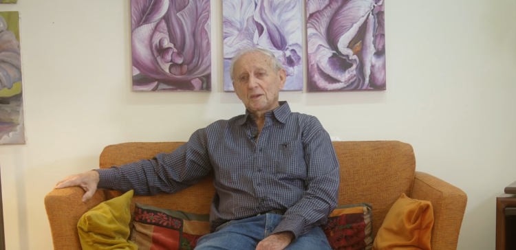 צפו: זיכרון בסלון של יו"ר הכנסת – בן ה-12 שניצל מצעדת המוות