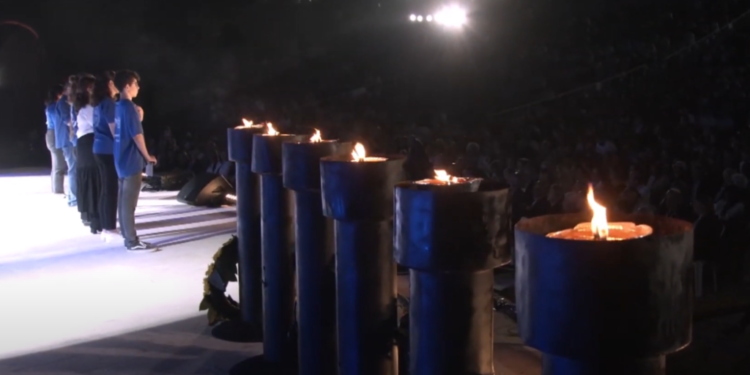 טקס נעילת יום השואה בבית לוחמי הגטאות: צפו בשידור