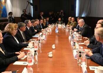 בלינקן חוזר ומצהיר שחמאס הוא המכשול – אבל ממשיך ללחוץ על ישראל