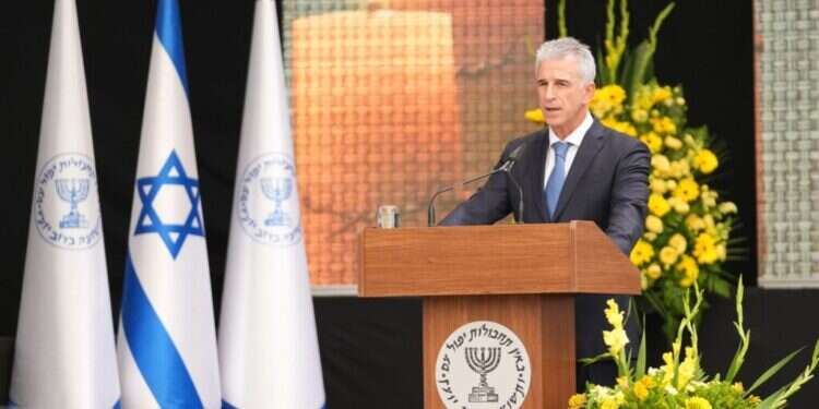 ראש המוסד דדי ברנע בטקס יום השואה ראש המוסד: "מצווה עלינו להמשיך להיות ארגון הביון הטוב בעולם"