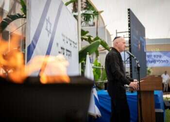 גלנט: "המלחמה נפתחה עלינו ללא פרובוקציה או התגרות"