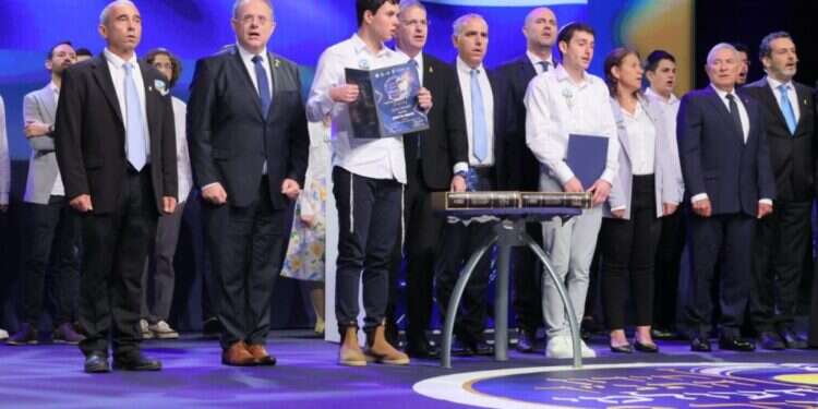 שני חתני תנ"ך: אביתר מרדכי בר גיל ודוד שאשא