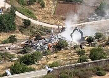 אחרי מאבק שנמשך 20 שנה: נהרס "הארמון" הלא חוקי ליד אפרת