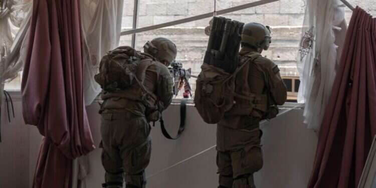 כוחות צה מחבלים חוסלו ברפיח וג'באליה: הנמל האמריקני בעזה החל לפעול