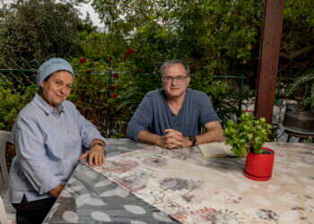 "בעלי חושב שהייתי צריכה ללכת לכנסת, אני לא מסכימה איתו". דניאלה וייס עם יאיר שלג. צילום: נעמה שטרן