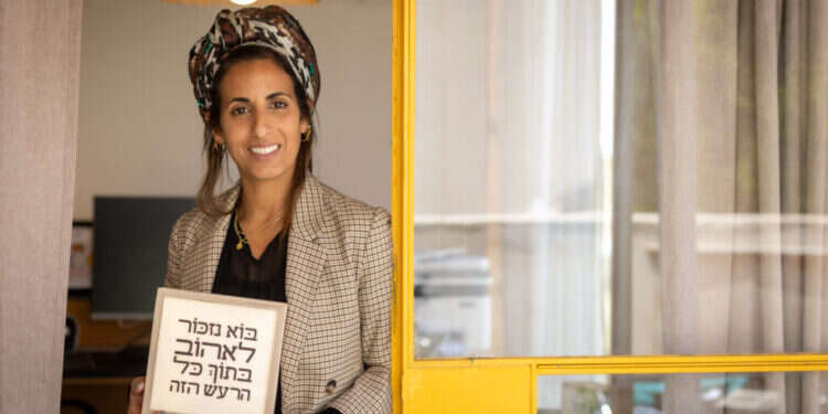 טלי לוי, בעלת סטודיו גוונא לעיצוב גרפי. צילום: אריק סולטן טלי לוי, בעלת סטודיו גוונא לעיצוב גרפי. צילום: אריק סולטן