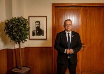 "אני במשמרת, יש לי אחריות". חגואל. צילום: נעמה שטרן