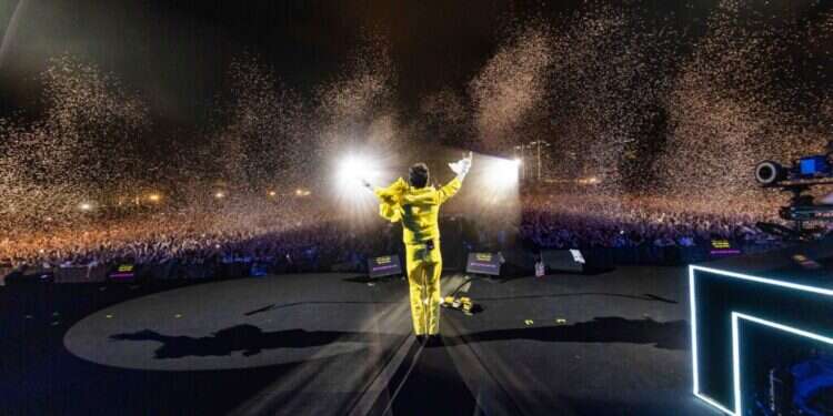 אביב גפן בנשף הרוק. צילום: אלון לוין נשף הרוק של אביב הזכיר לנו שזו זכות להיות חיים