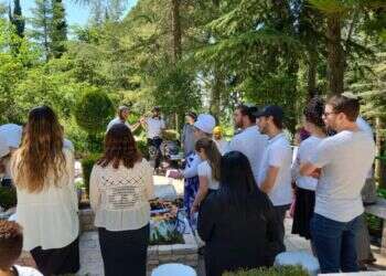 סיור בהר הרצל ביום הזיכרון. צילום: מסע ישראלי מסע ישראלי יקיים סיורים בחינם בהר הרצל ביום הזיכרון