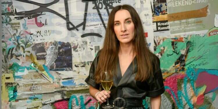 הסופרת מירנה פונק. צילום: ג'ראלד מצקה - גטיאיימגס. הסופרת מירנה פונק. צילום: ג'ראלד מצקה - גטיאיימגס.