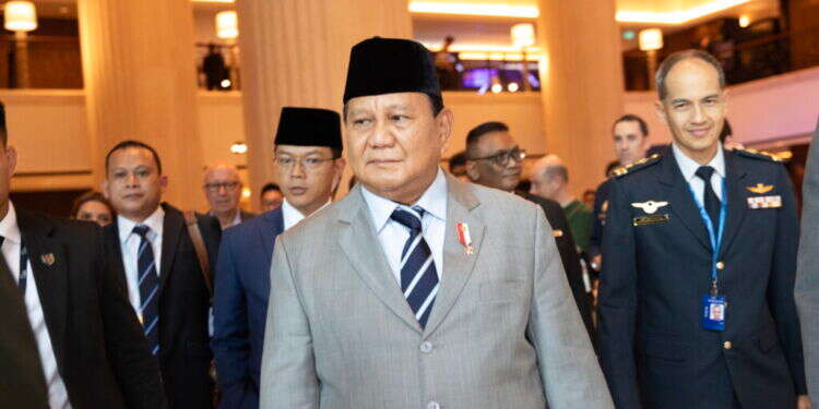 נשיא אינדונזיה, פראבוו סוביאנטו, בפורום הביטחון האזורי של דרום מזרח אסיה. צילום:  EPA/HOW HWEE YOUNG המלחמה בעזה משפיעה על הגיאו-פוליטיקה של אסיה