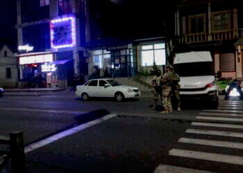 "שעתיים וחצי של קרב יריות נוראי": עדת ראייה מהפיגוע בדגסטאן בראיון למקור ראשון