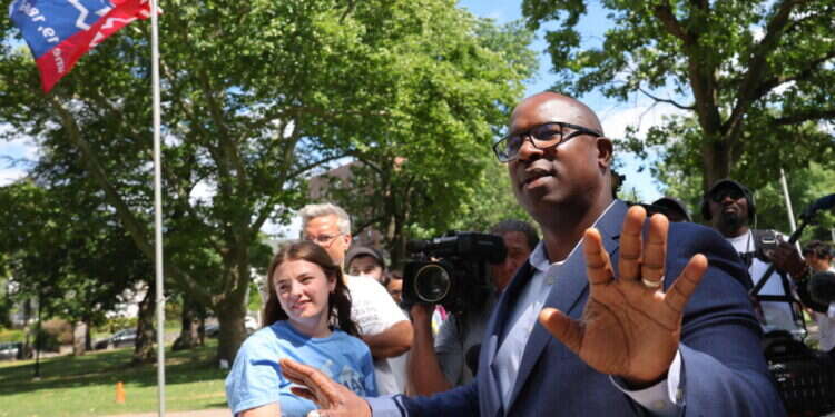 ג'מאל באומן. צילום: AFP ג'מאל באומן. צילום: AFP