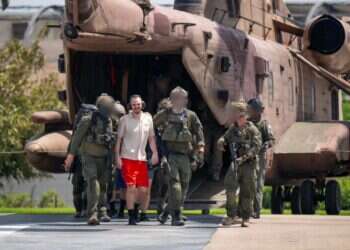 צפו ברגעי החילוץ של החטופים והמפגש עם המשפחות