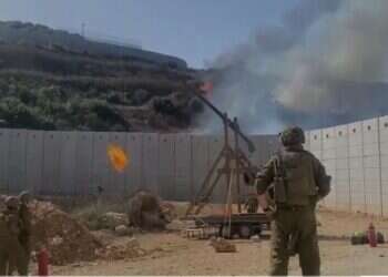 שימוש ב אש תיענה באש: צה"ל מפעיל בלבנון מתקנים מימי הביניים להצתת אש