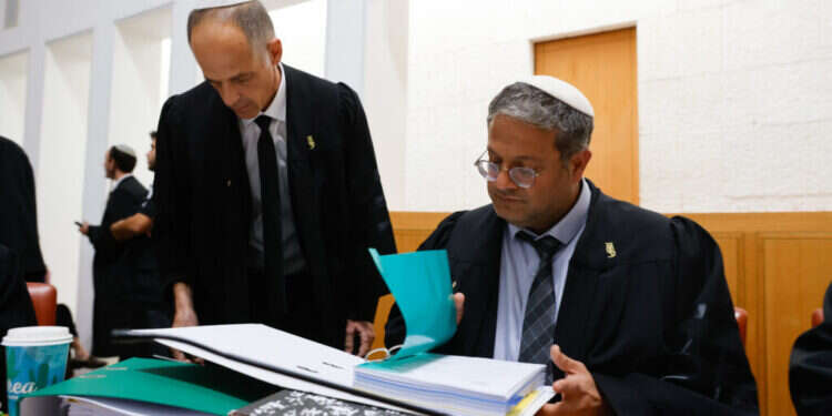 ח ח"כ השר איתמר בן גביר בבית המשפט העליון בירושלים, אוקטובר 2022. צילום: אוליבייה פיטוסי - פלאש90