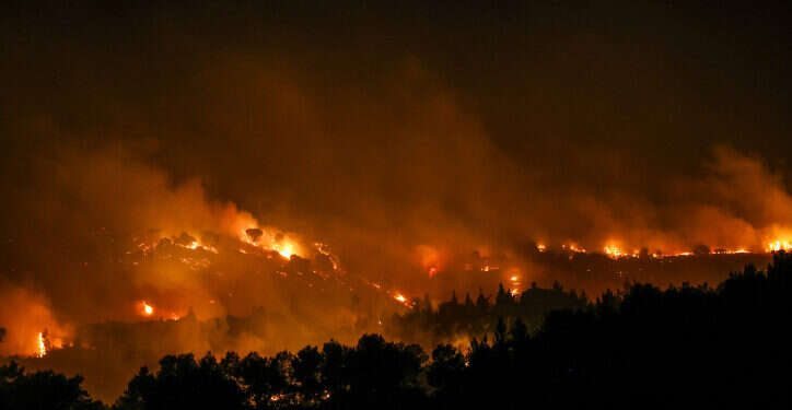 השרפות סמוך לקריית שמונה, כתוצאה מירי טילי חיזבאללה. צילום: דוד כהן, פלאש 90 השרפות סמוך לקריית שמונה, כתוצאה מירי טילי חיזבאללה. צילום: דוד כהן, פלאש 90