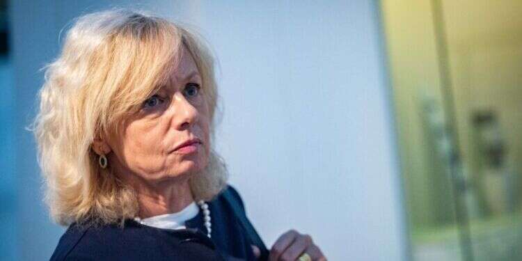 עם שלטון האפרטהייד שמשליטה היועצת המשפטית – לא כדאי להתעסק