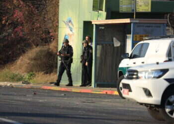 כוחות צבא בצומת שער הנגב, 12 באוקטובר. צילום: גטי אימג'ס