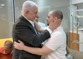 "אפס טעויות": התפקיד המשמעותי של כפיר וצנחנים במבצע החילוץ