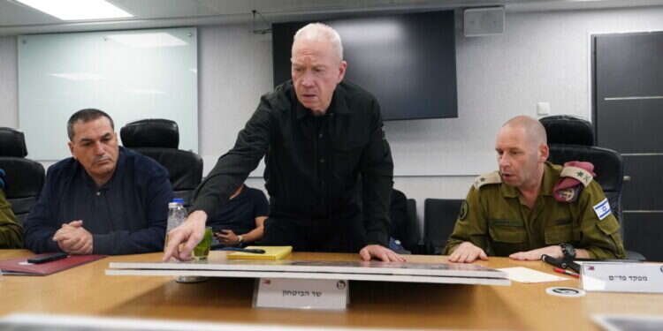 האם גלנט "מריץ" את המיועד לרמטכ"ל הבא?