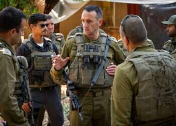 הרמטכ״ל בצפון: "מתקרבים לנקודת החלטה – צה"ל מוכן להתקפה"