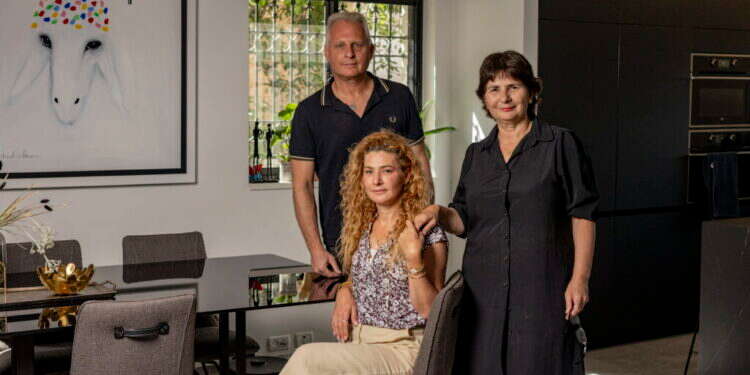 כוכי כהן (מימין) עם ליאת ודורון פרידמן. צילום: נעמה שטרן