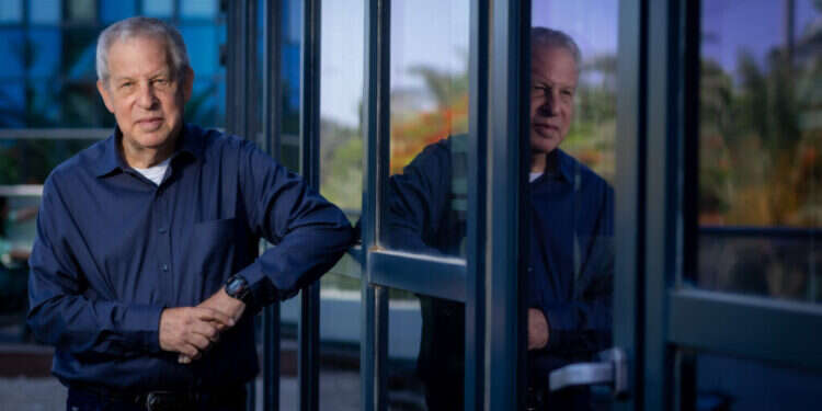 גיורא איילנד. צילום: אריק סולטן