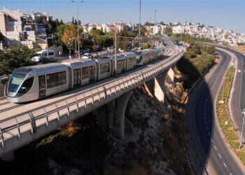 הרכבת הקלה בירושלים. צילום: שאטרסטוק