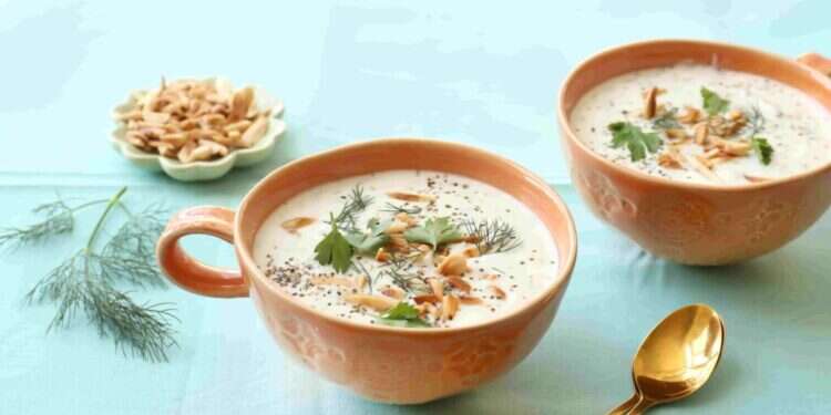 מרק יוגורט קר. צילום: אפרת ליכטנשטט מרק יוגורט קר. צילום: אפרת ליכטנשטט