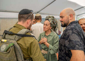 ללי דרעי בסוכת האבלים. צילום: נעמה שטרן