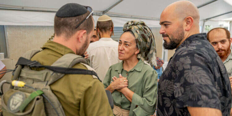 ללי דרעי בסוכת האבלים. צילום: נעמה שטרן