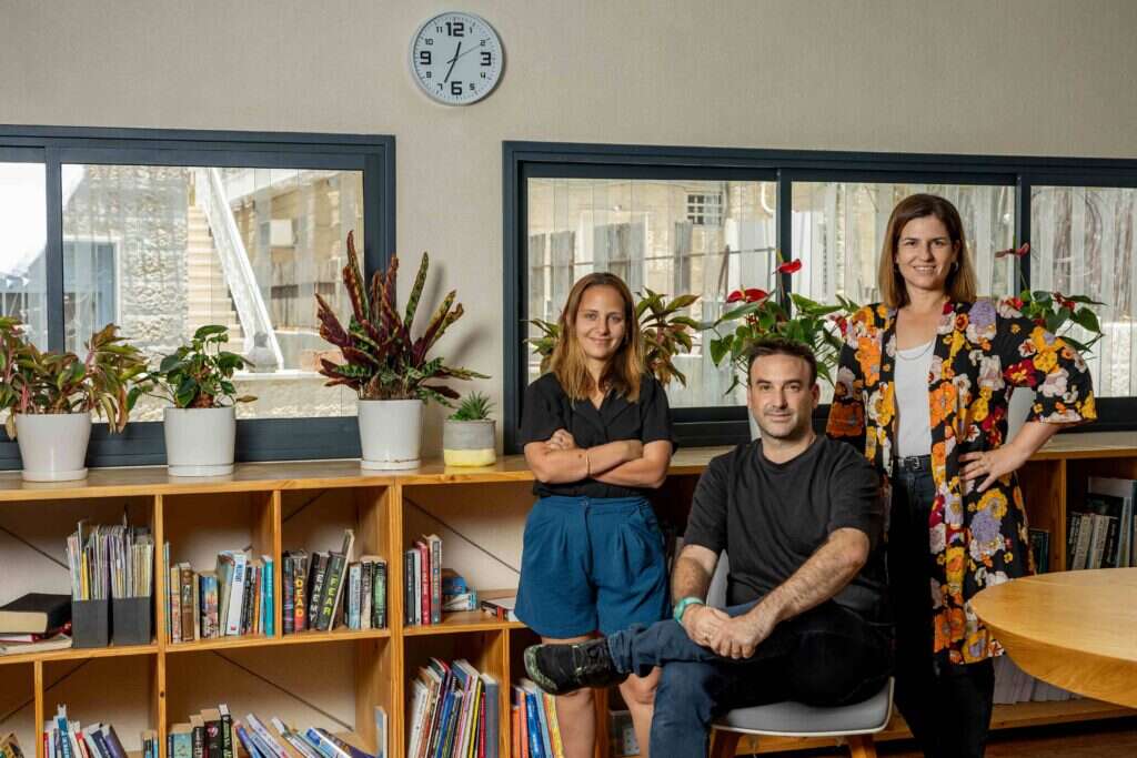 רחלי שלו, יובל מלחי, שירה קדרי–עובדיה.צילום: נעמה שטרן רחלי שלו, יובל מלחי, שירה קדרי–עובדיה.צילום: נעמה שטרן