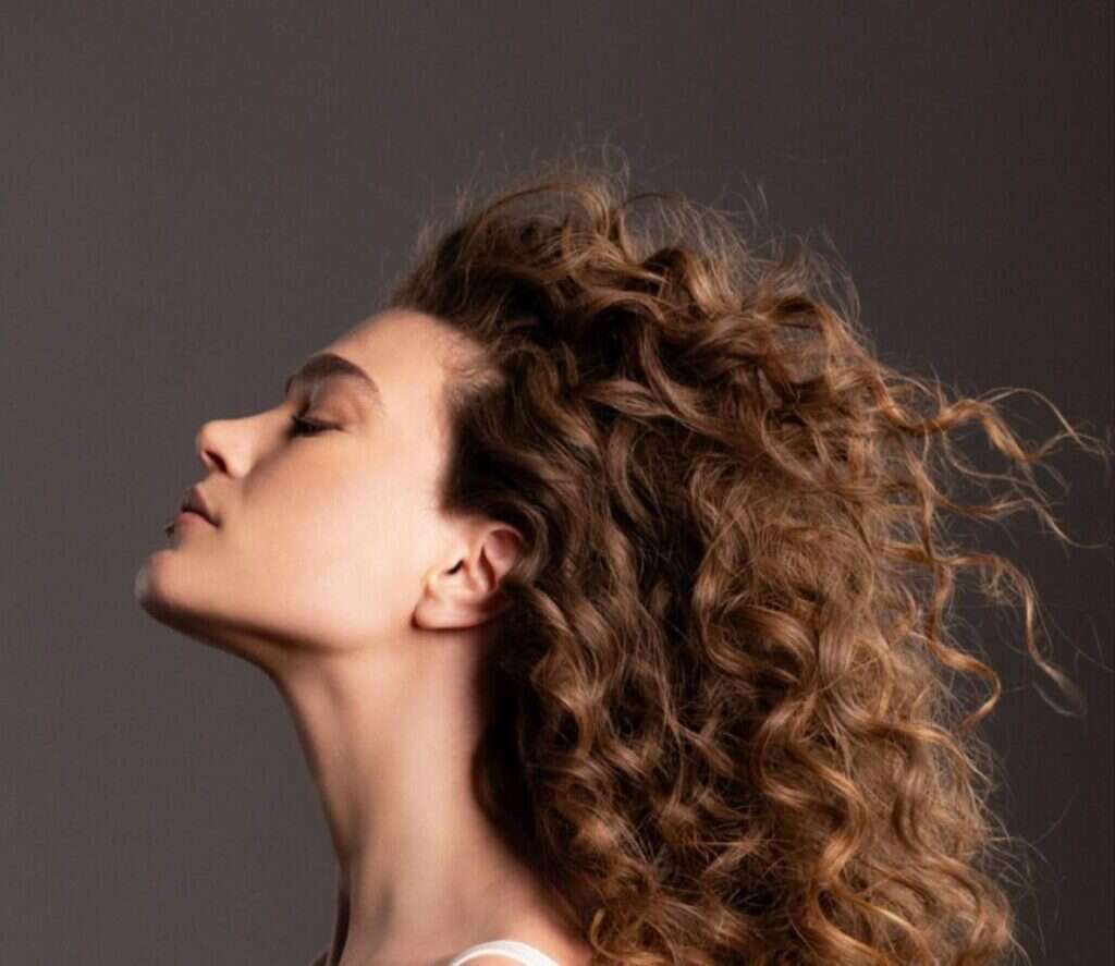 תלתלים לאילן מרגלית. צילום: שי יחזקאל