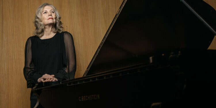 "הנוער הישראלי הוא הנהדר ביותר שנתקלתי בו מכל הקהלים שהופעתי מולם"