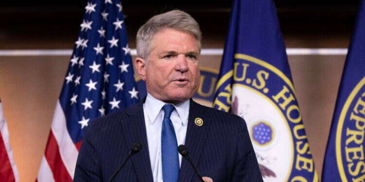 חבר קונגרס: ממשל ביידן מונע שבע מערכות נשק מישראל