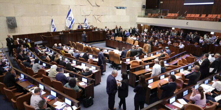 אנו כבר לא מגזר נרדף – אלא ציבור מוביל עם יד על הגה המדינה