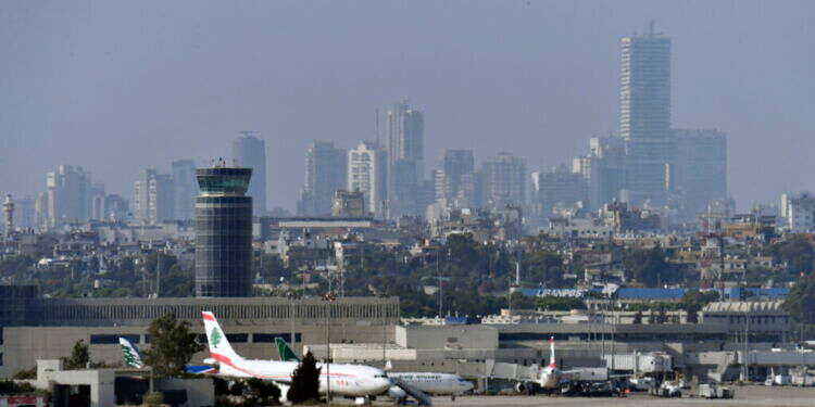 לקראת תקיפה ישראלית? חברות תעופה מבטלות טיסות לביירות