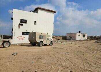 "המדינה חייבת הרבה למשרתי המילואים": עם הלוחמים בציר נצרים