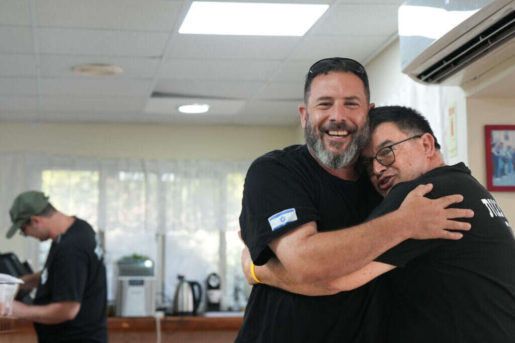 ח"כ מיכאל ביטון ונדב קמינר צילום: אייל מרגולין - ג׳יני.