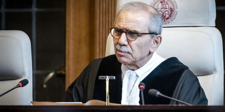 "הטיה ברורה נגד ישראל": מעללי נשיא ביה"ד לצדק בהאג