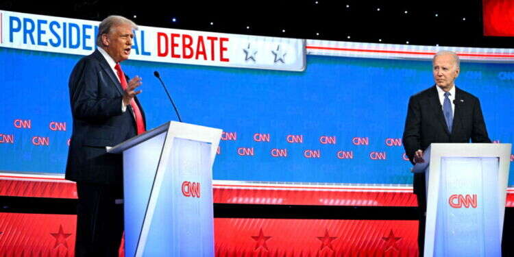 ביידן וטראמפ במהלך העימות. צילום: AFP ביידן וטראמפ בעימות. צילום: AFP