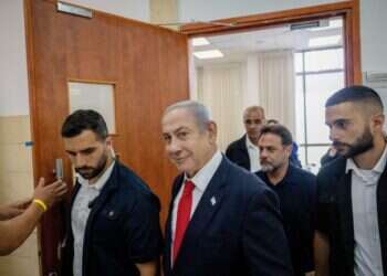 נתניהו בבית המשפט המחוזי לאחר עדותו של ארנון מילצ'ן, יוני 2023. צילום: חיים גולדברג - פלאש 90